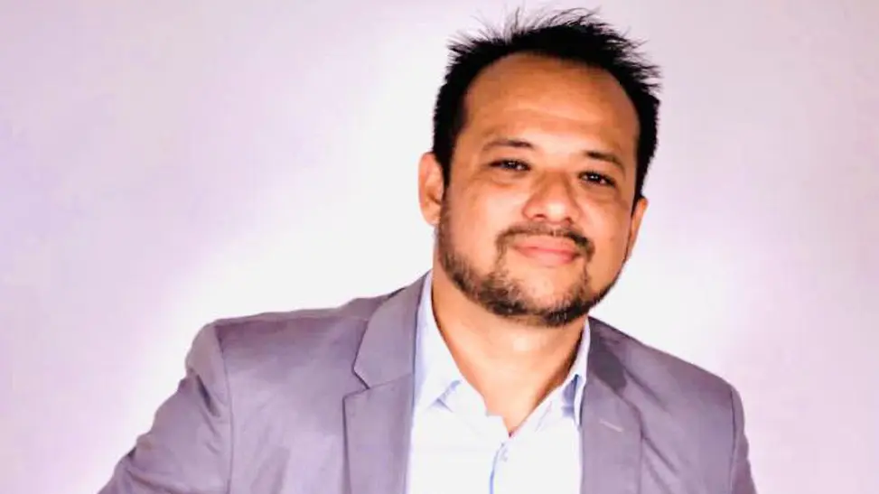 Eduardo Maruyama em retrato: educação financeira como ponte para segurança, patrimônio e liberdade